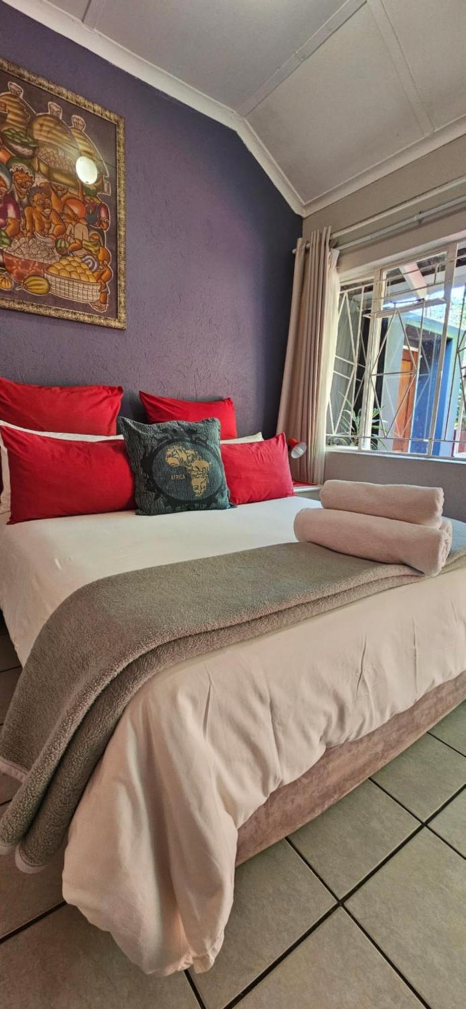 Old Vic Travellers Inn Nelspruit Mbombela Екстериор снимка