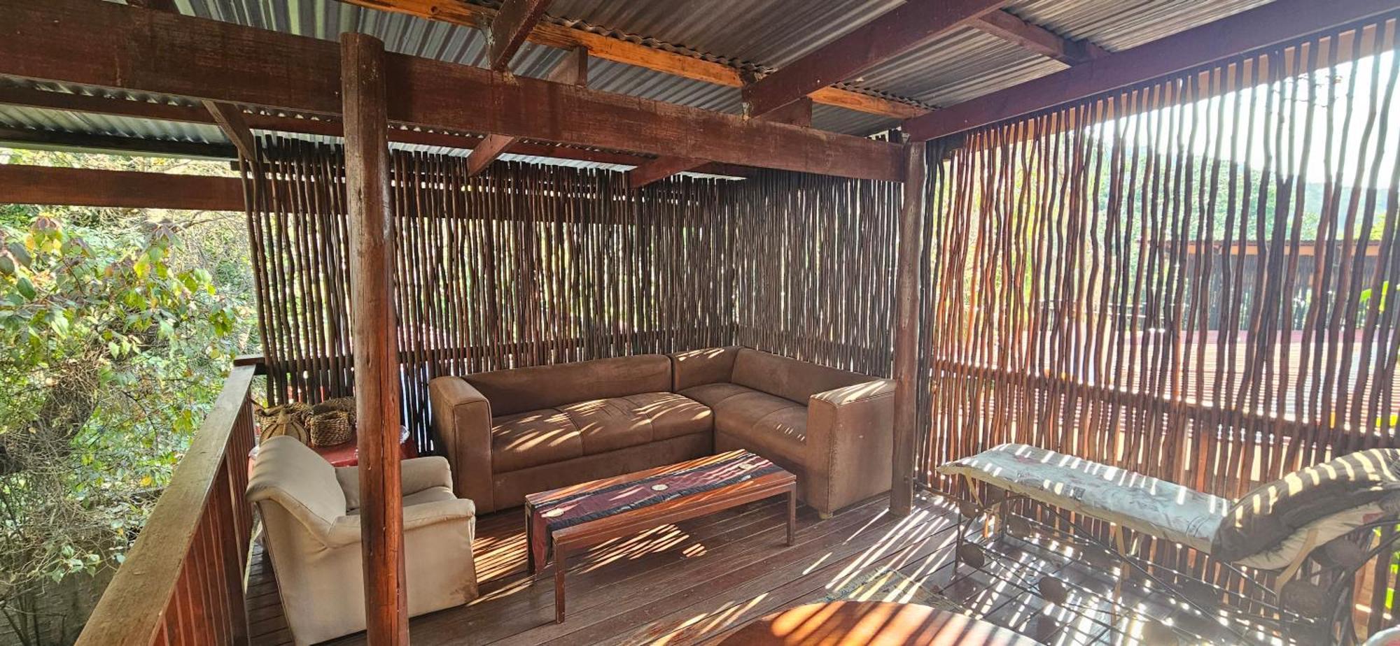 Old Vic Travellers Inn Nelspruit Mbombela Екстериор снимка