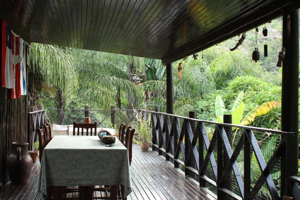 Old Vic Travellers Inn Nelspruit Mbombela Екстериор снимка